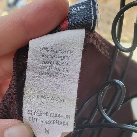 Cute Sleeveless Stretch Two Tone Top - Picture 4 of 4